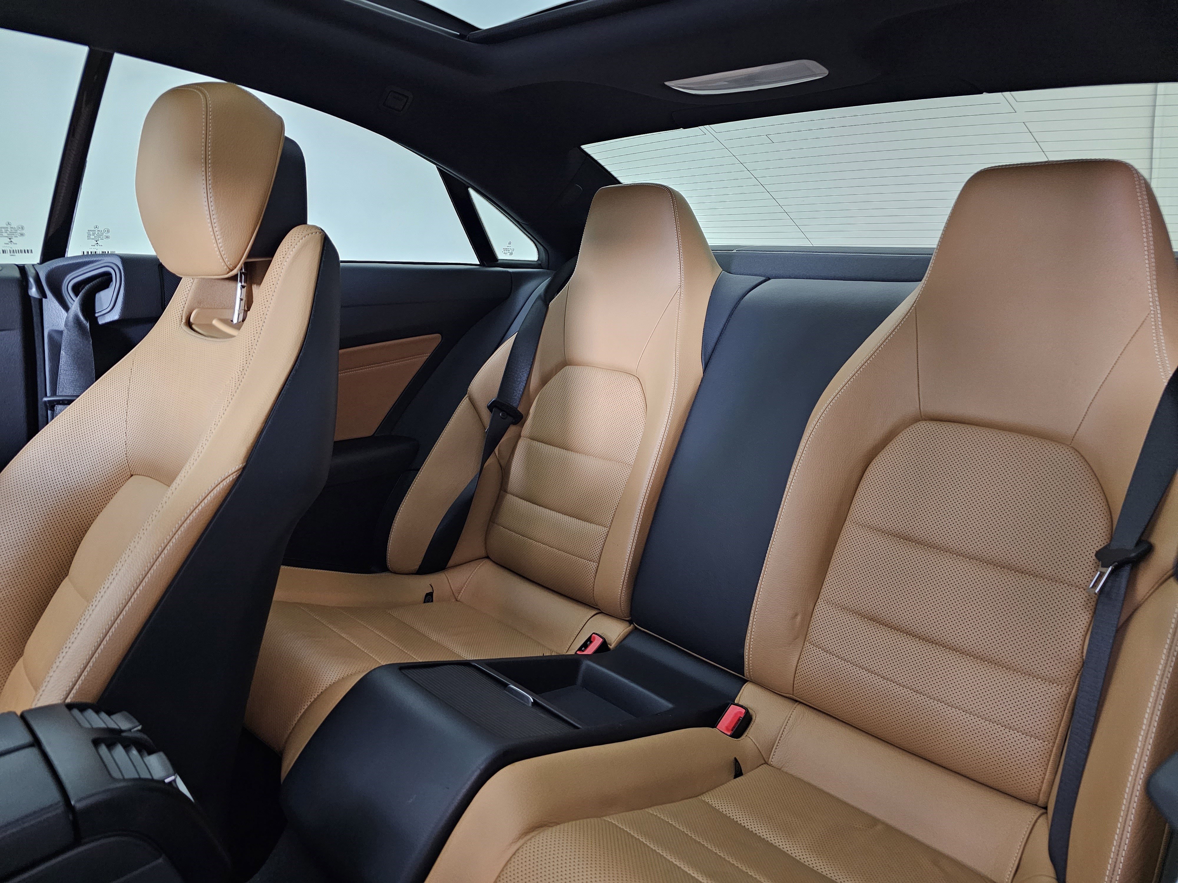 Used 2015 Mercedes-Benz E 400 4MATIC Coupe image 12