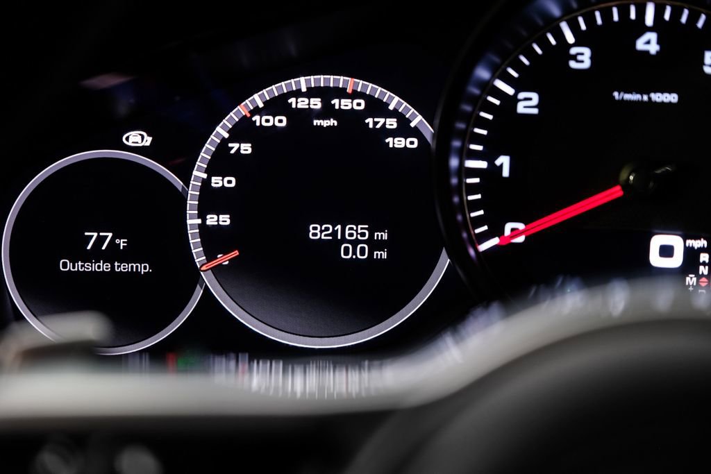 Used 2019 Porsche Cayenne S image 17