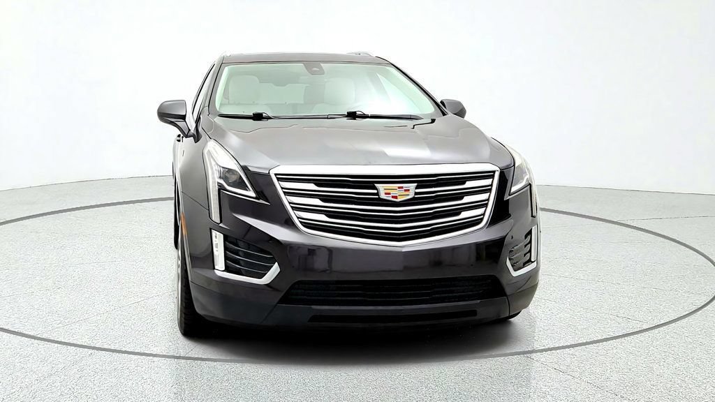 Used 2018 Cadillac XT5 Premium Luxury FWD image 2