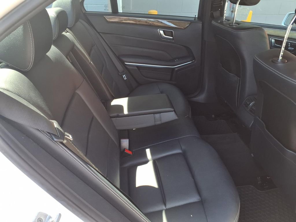 Used 2014 Mercedes-Benz E 350 4MATIC Sedan image 21