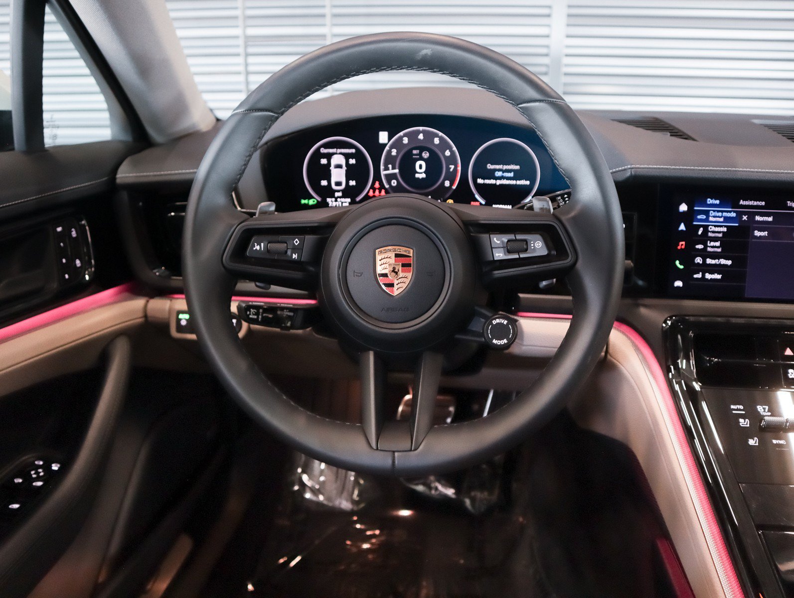Certified 2026 Porsche Panamera RWD image 15