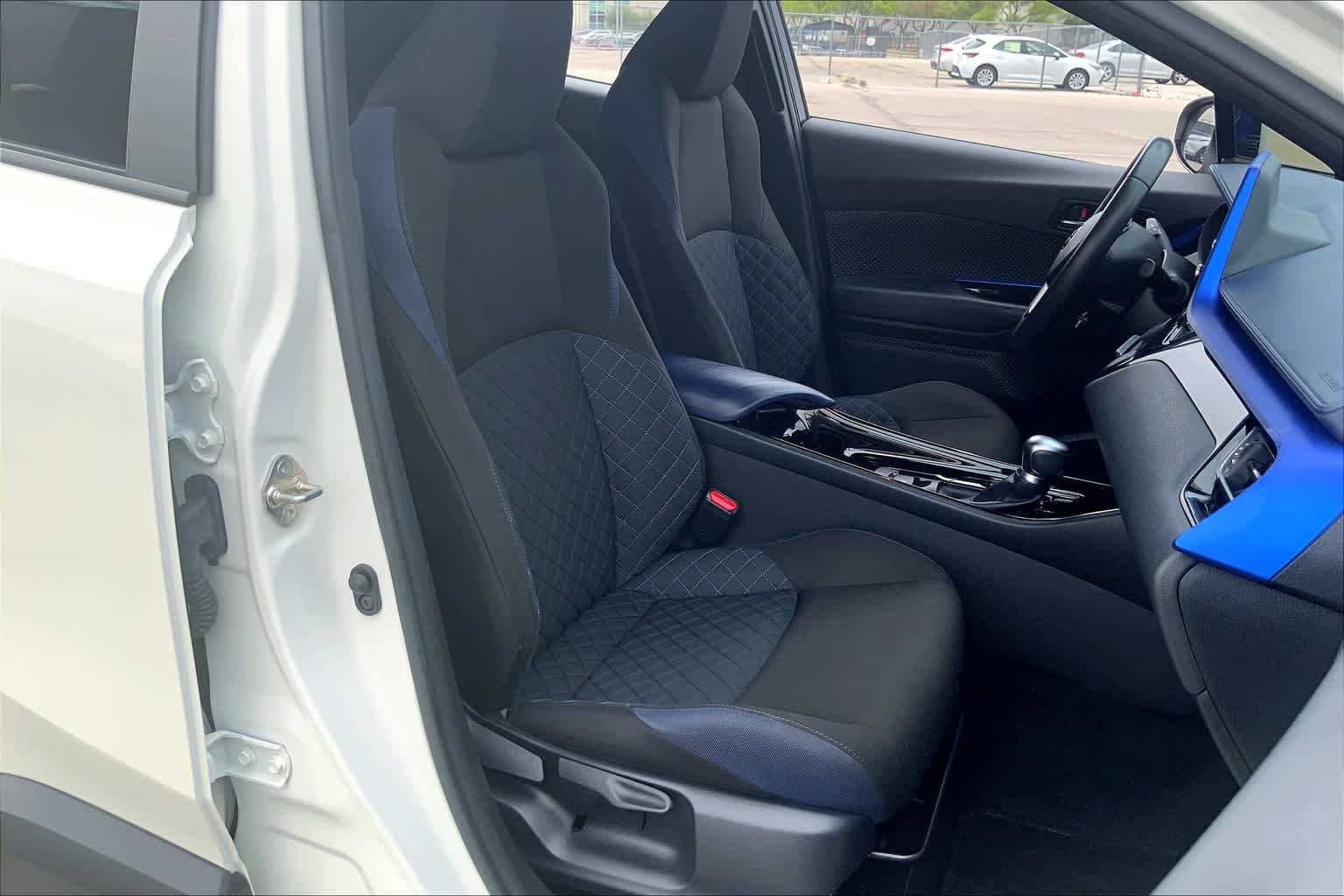 Used 2021 Toyota C-HR XLE image 9