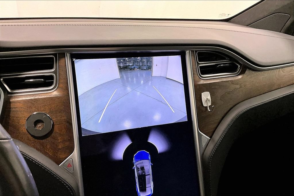 Used 2017 Tesla Model X 90D AWD/4WD image 28