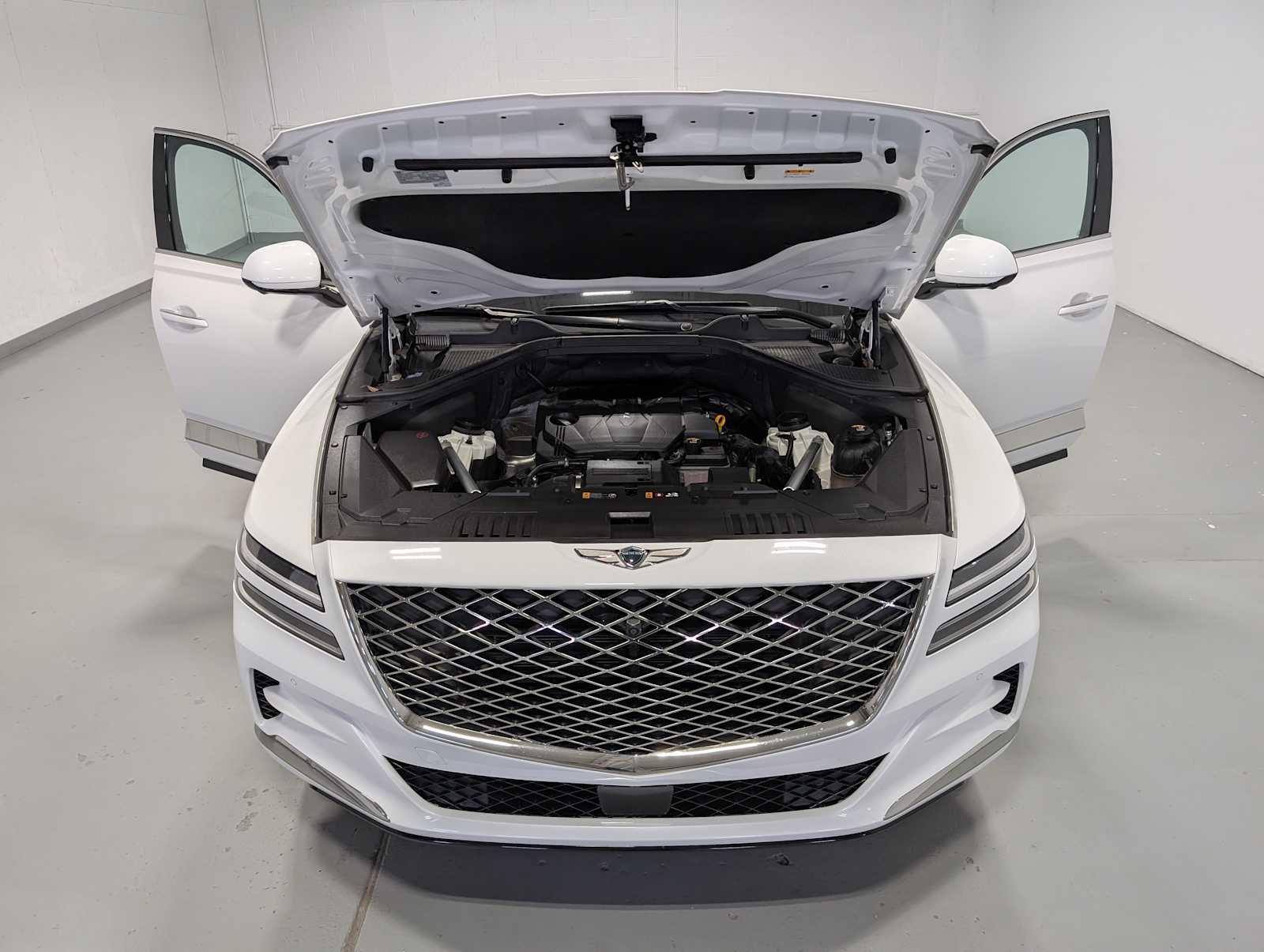 Used 2021 Genesis GV80 2.5T w/ Prestige Package 04 AWD/4WD image 13