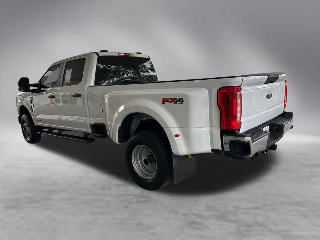 Used 2025 Ford F350 XL w/ XL Driver Assist Package AWD/4WD image 4