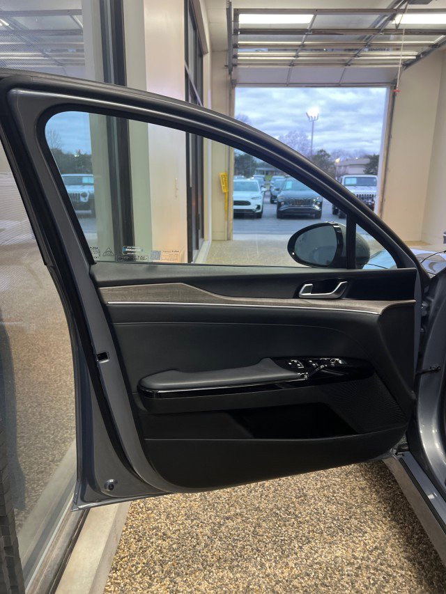 Used 2024 Kia K5 EX image 17