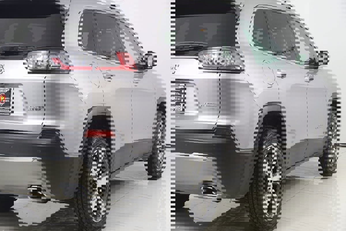 Used 2020 Jeep Cherokee Limited image 42