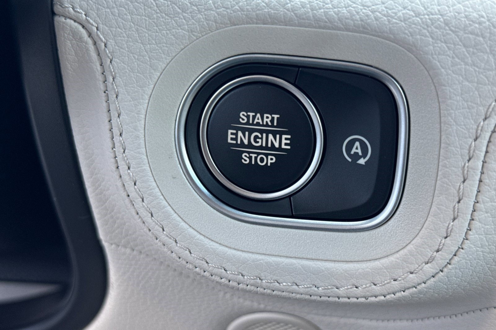 Used 2026 Mercedes-Benz GLS 450 4MATIC image 31