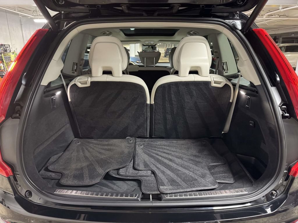 Used 2023 Volvo XC90 B6 Plus AWD/4WD image 16