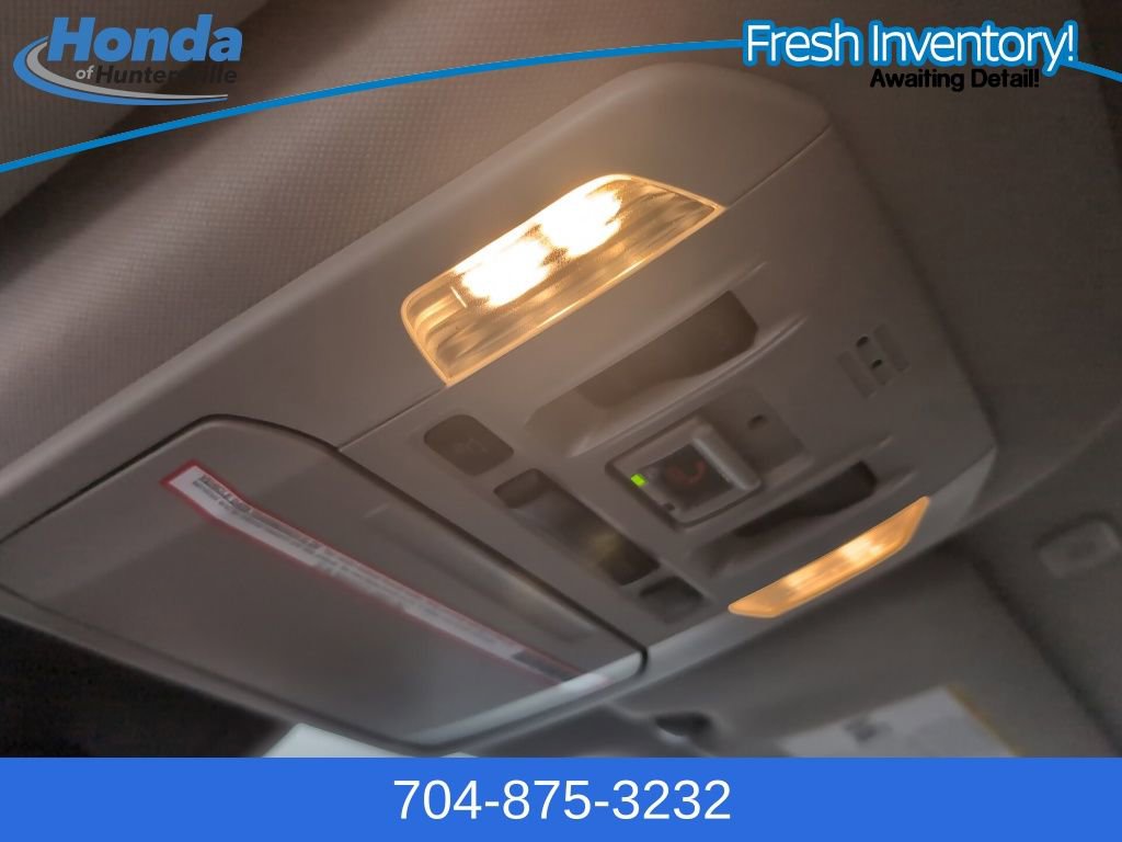 Used 2023 Toyota Highlander XLE image 26