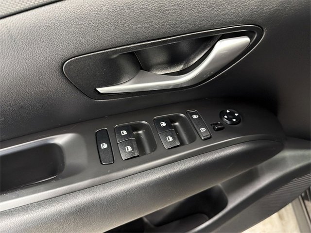 Used 2022 Hyundai Tucson SE image 20