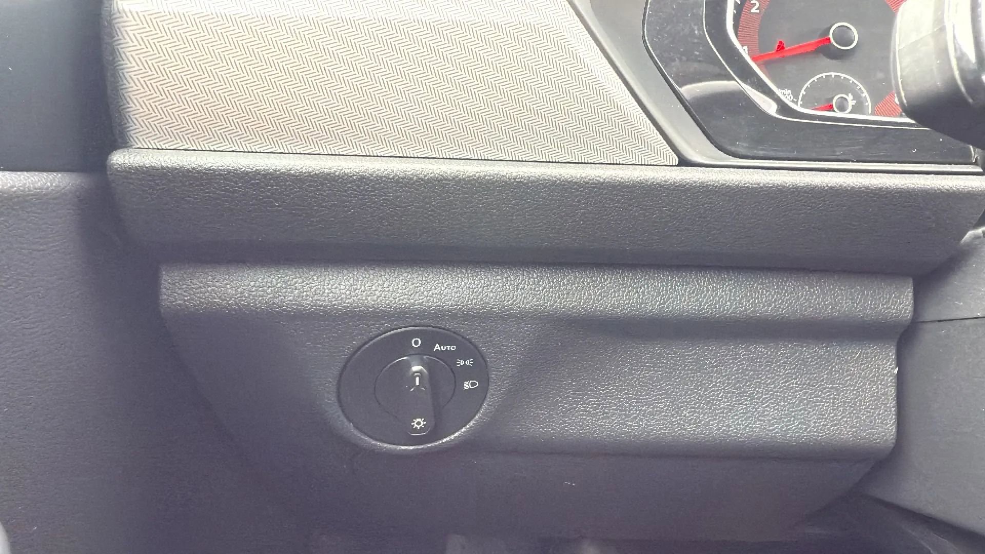 Used 2019 Volkswagen Jetta S w/ Driver Assistance Package image 15