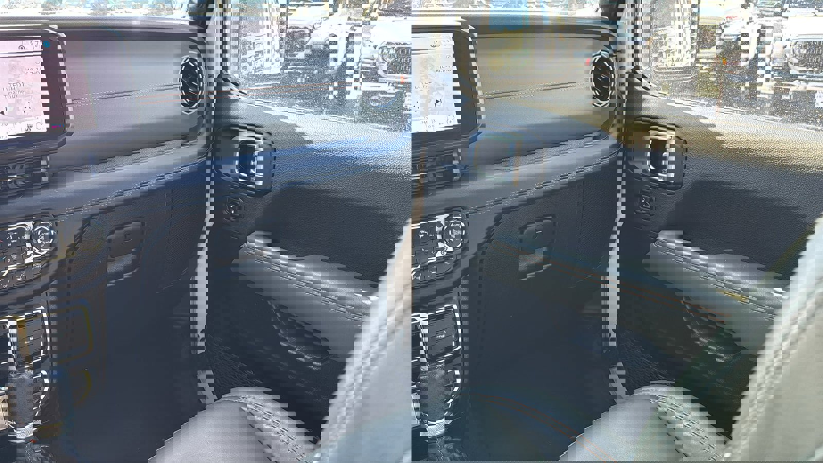 Certified 2024 Jeep Gladiator Mojave image 21