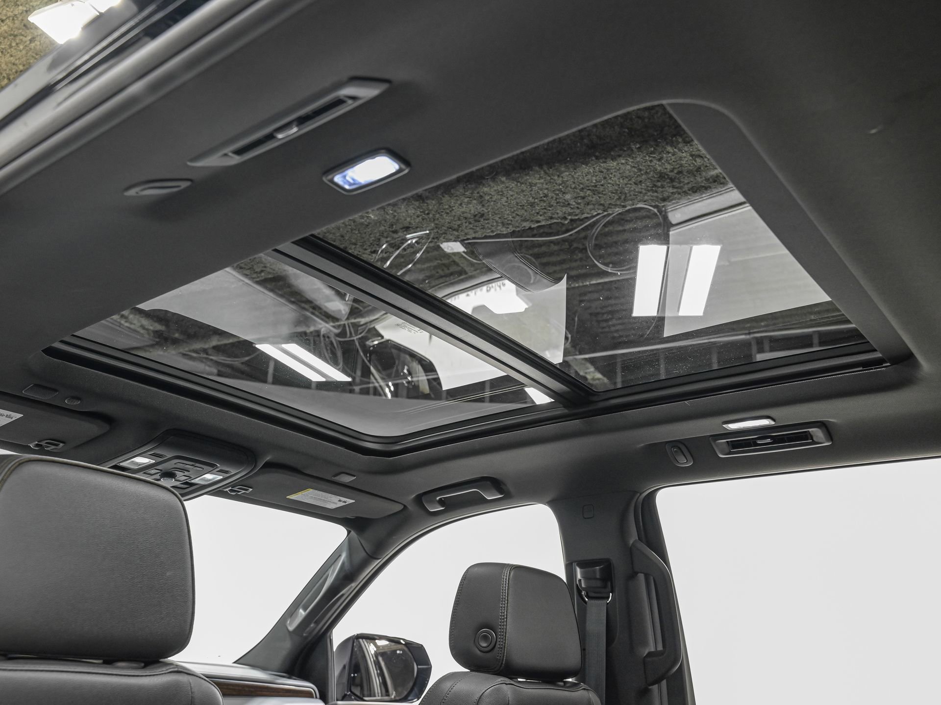 Used 2023 Chevrolet Tahoe High Country w/ Premium Package 2 image 27