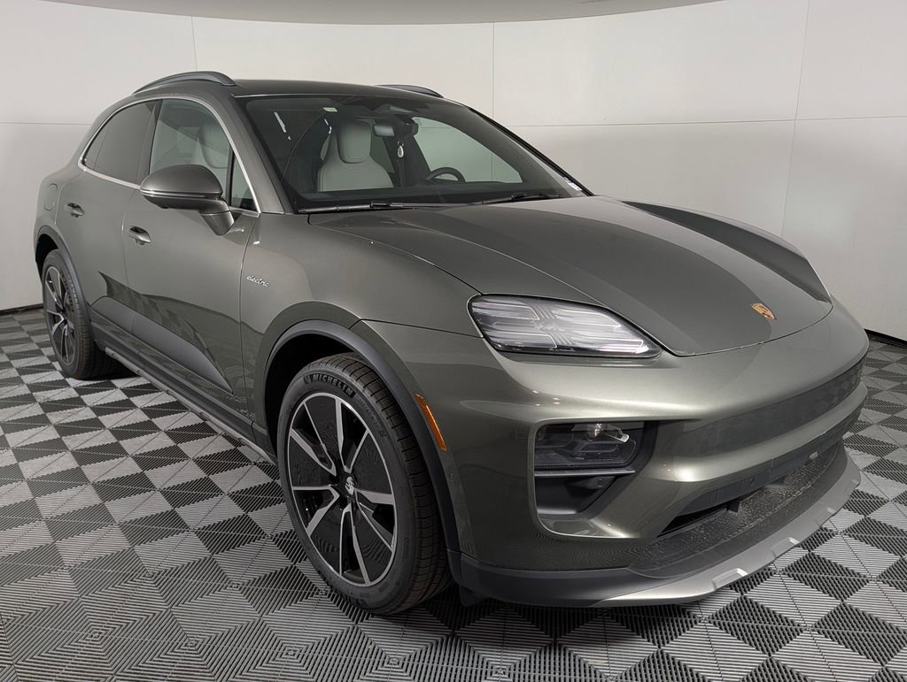 New 2026 Porsche Macan 4S Electric image 10