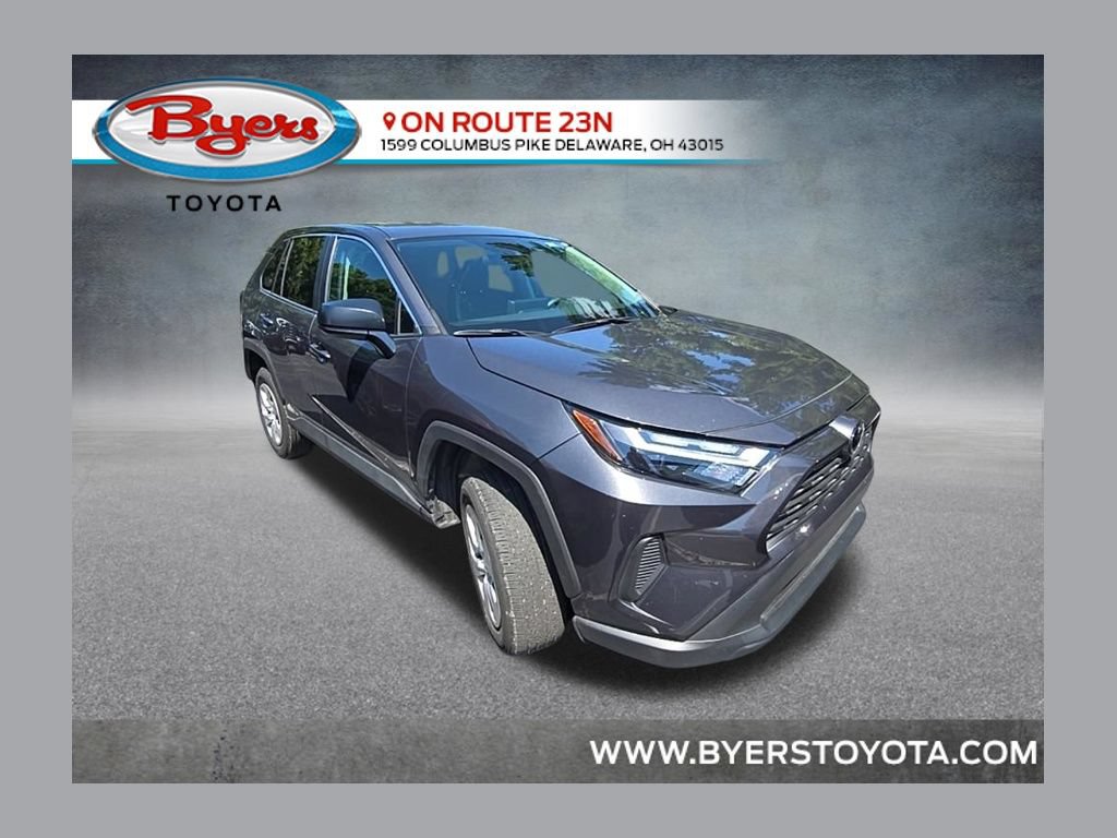 Used 2025 Toyota RAV4 LE AWD/4WD image 1