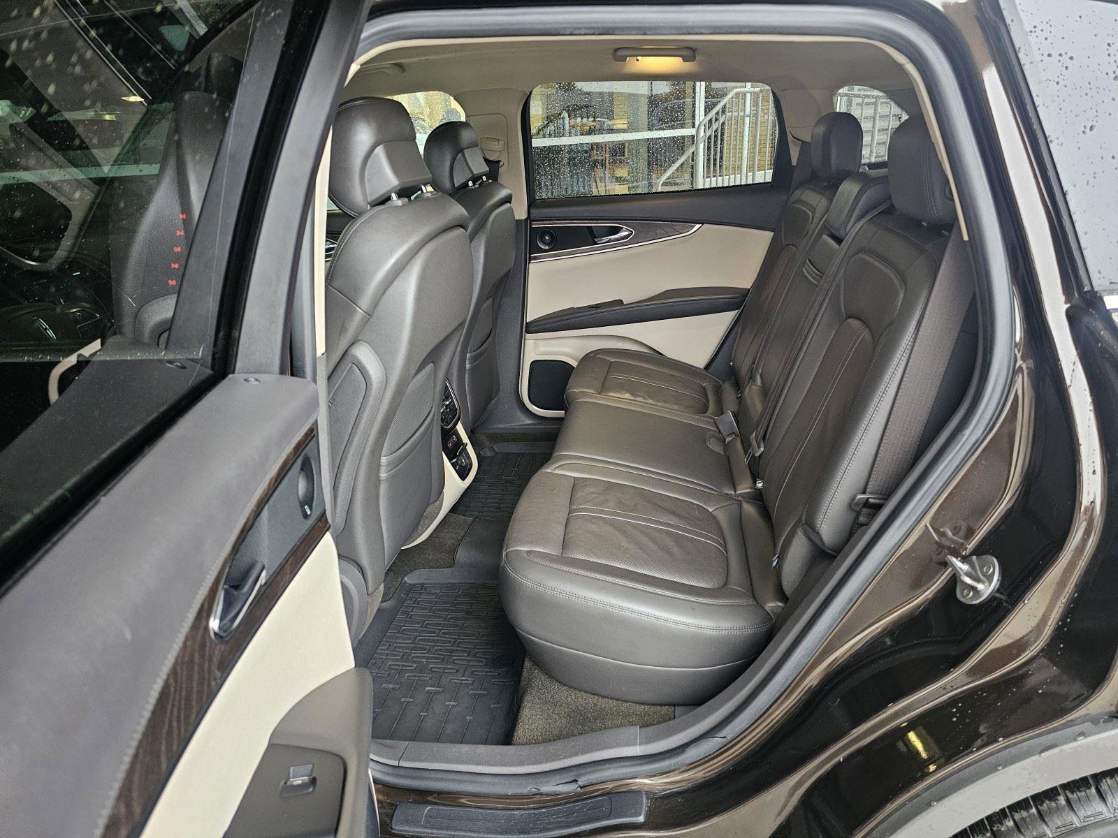 Used 2019 Lincoln Nautilus Reserve w/ Driver Assistance Package image 17