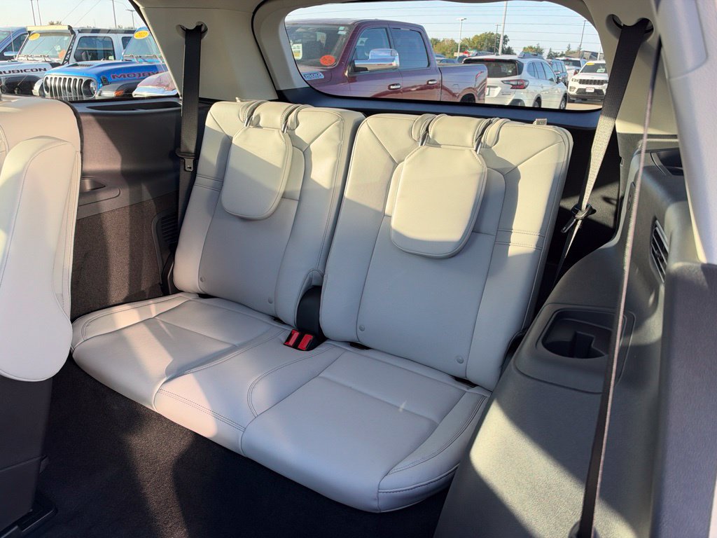 New 2027 Lincoln Aviator AWD image 9