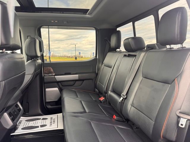 Used 2025 Ford F350 Lariat w/ Lariat Ultimate Package AWD/4WD image 30