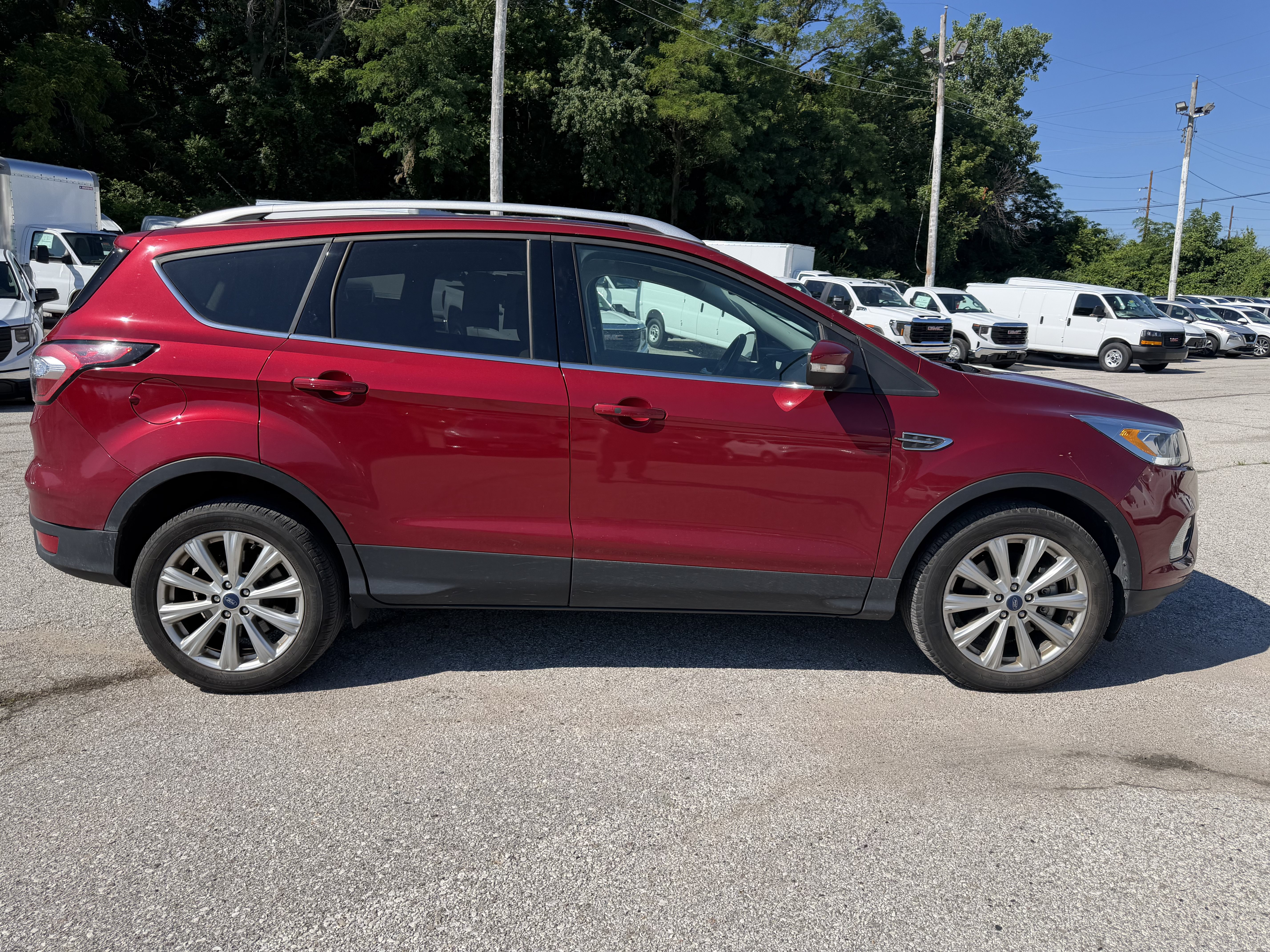 Used 2017 Ford Escape Titanium AWD/4WD image 9