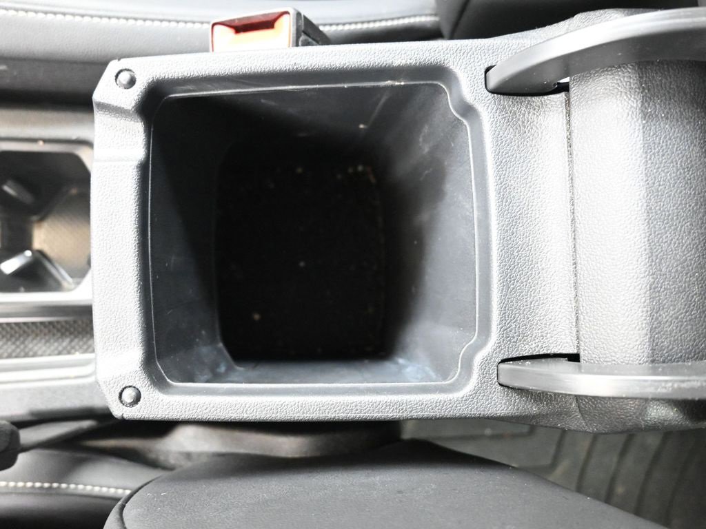 Used 2024 Volkswagen Tiguan SE R-Line image 35