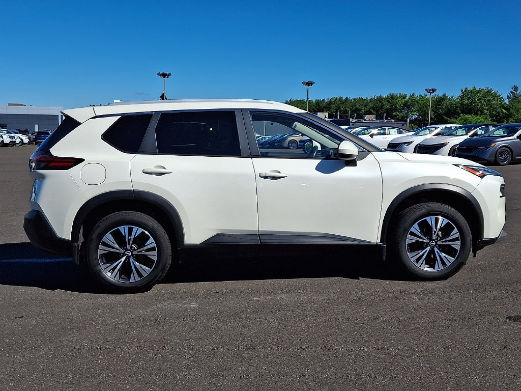 Certified 2023 Nissan Rogue SV w/ SV Premium B Package AWD/4WD image 8