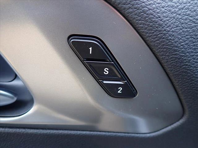 New 2025 Chrysler Pacifica Select FWD image 15