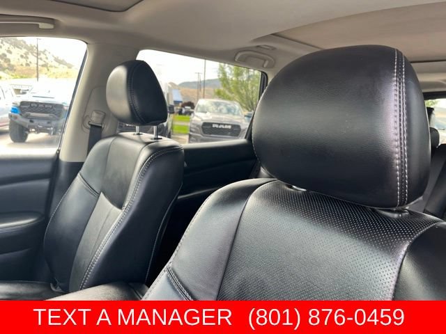 Used 2020 Nissan Pathfinder Platinum AWD/4WD image 15