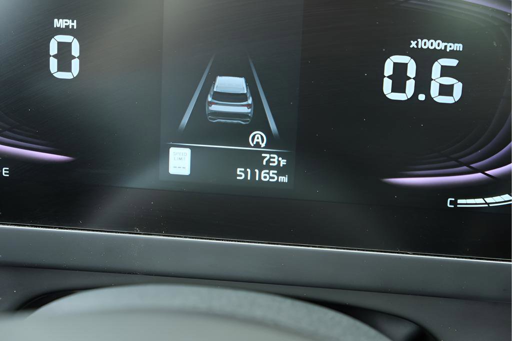 Used 2024 Kia Sportage LX image 10