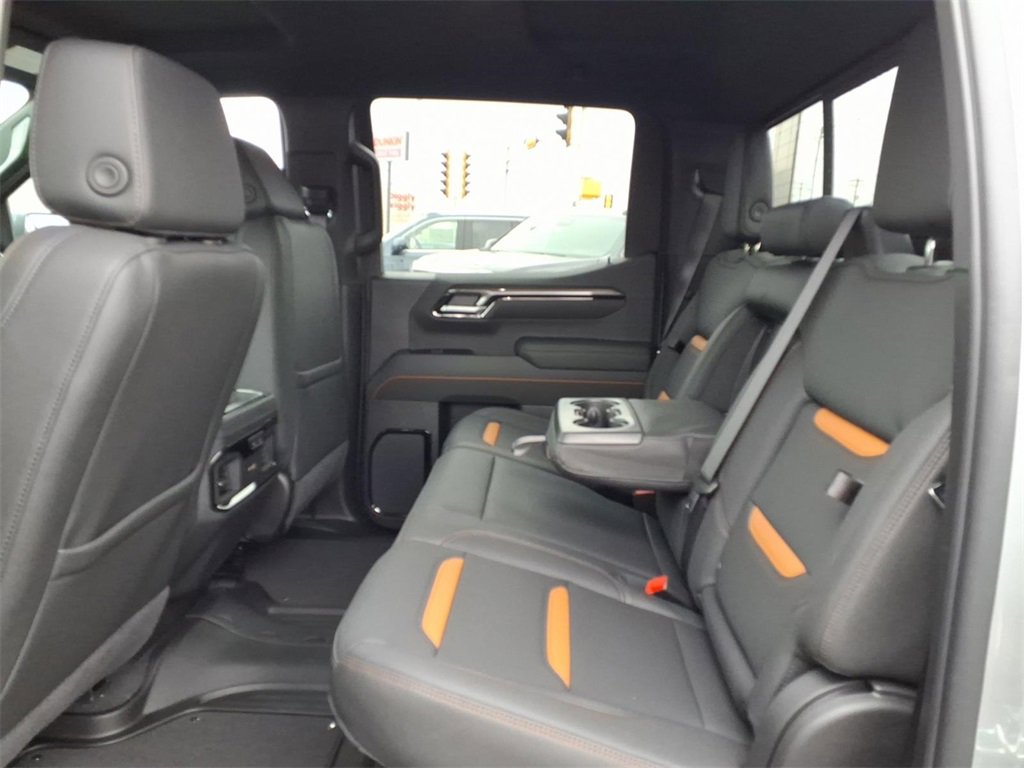 New 2026 GMC Sierra 1500 AT4 w/ AT4 Premium Package image 7