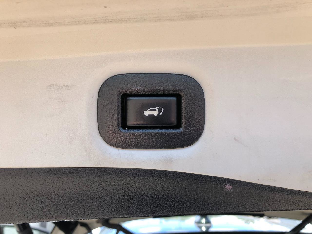 Used 2019 Nissan Rogue SV AWD/4WD image 29