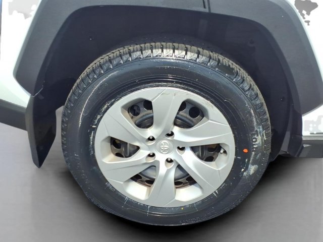 Certified 2023 Toyota RAV4 LE FWD image 27