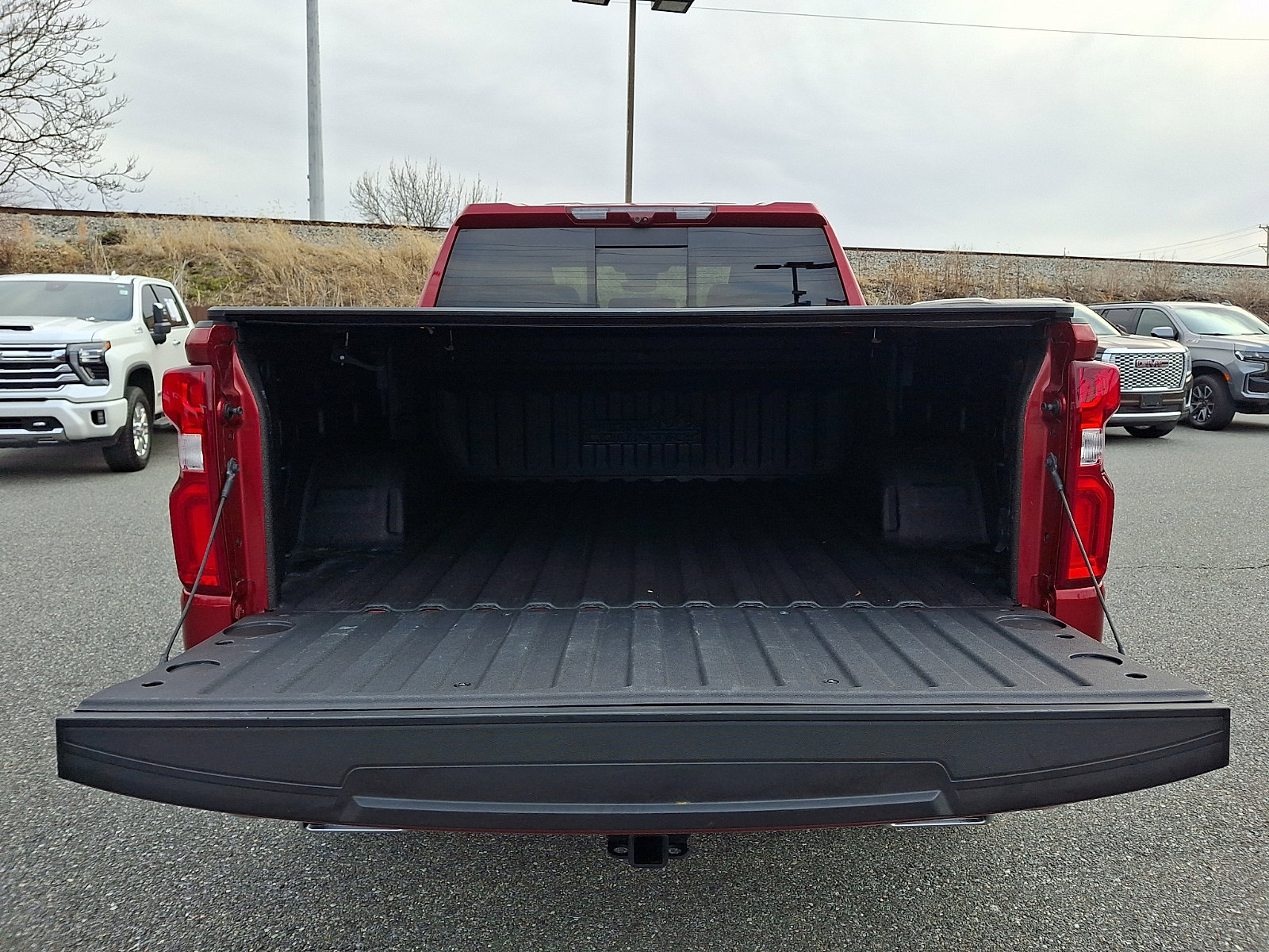 Used 2023 Chevrolet Silverado 1500 High Country w/ Technology Package image 29