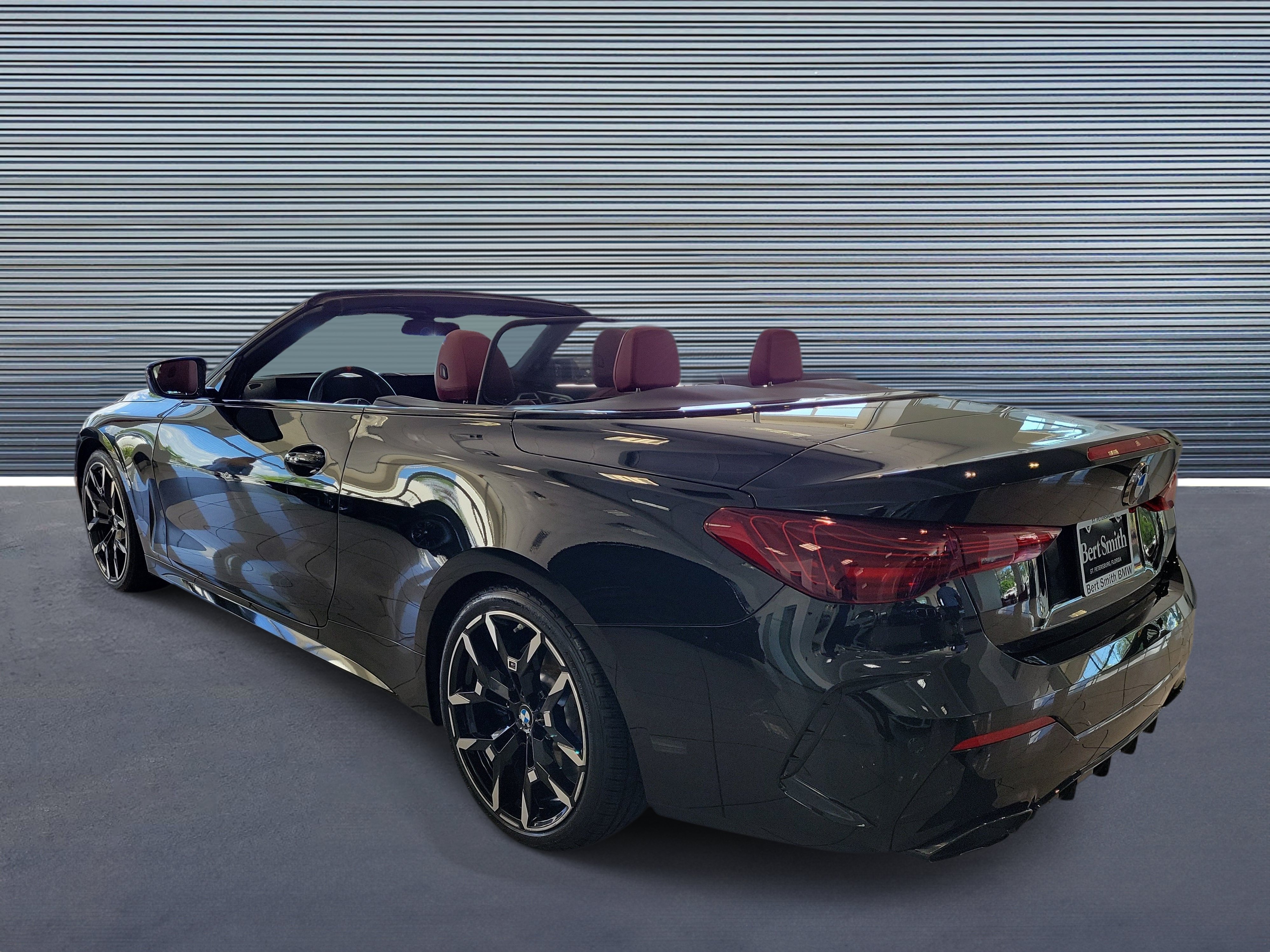 Used 2026 BMW M440i Convertible RWD image 4