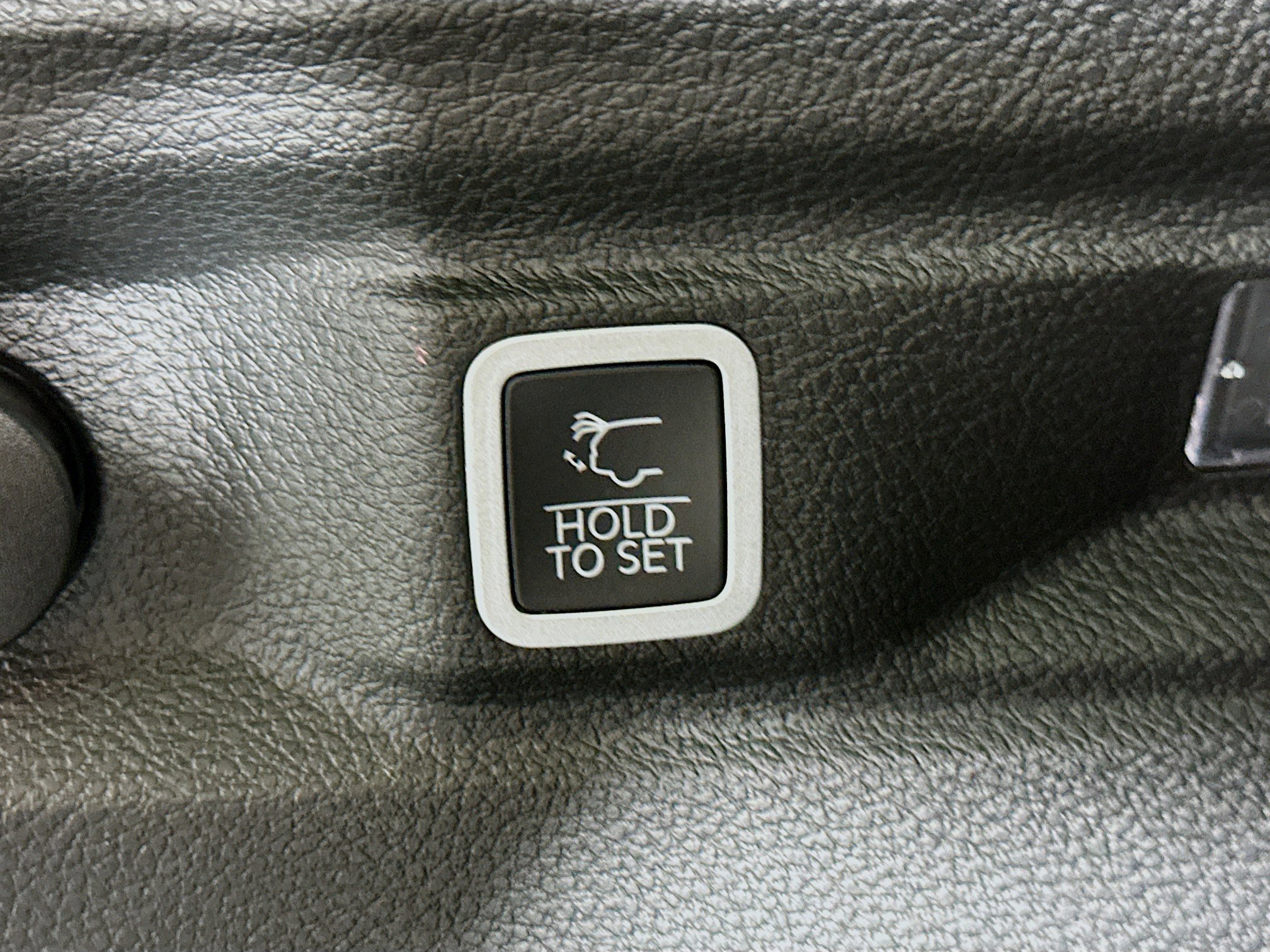 Used 2021 Jeep Grand Cherokee L Limited image 32