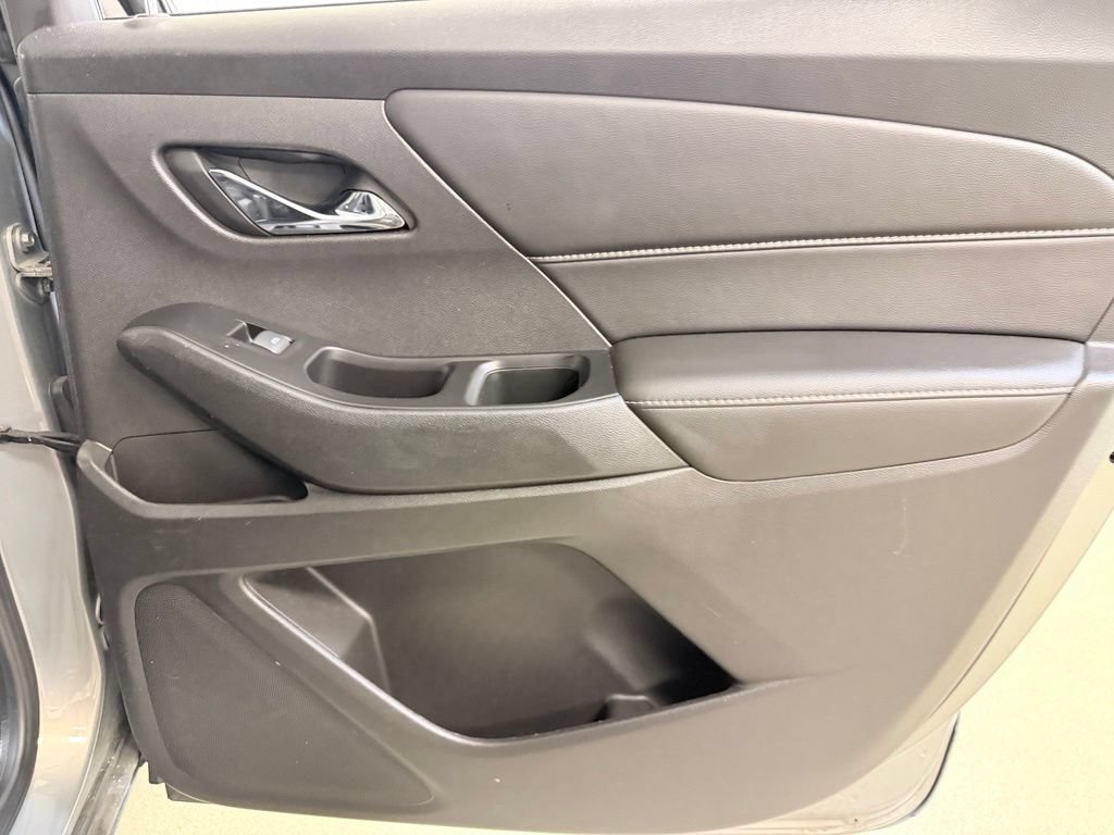Used 2019 Chevrolet Traverse LT w/ LT Premium Package FWD image 33