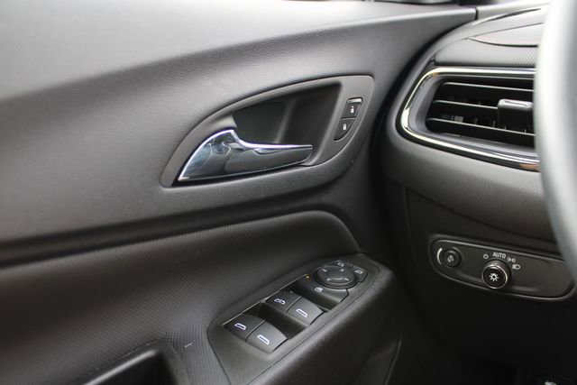 Used 2023 Chevrolet Equinox RS w/ RS Leather Package image 14