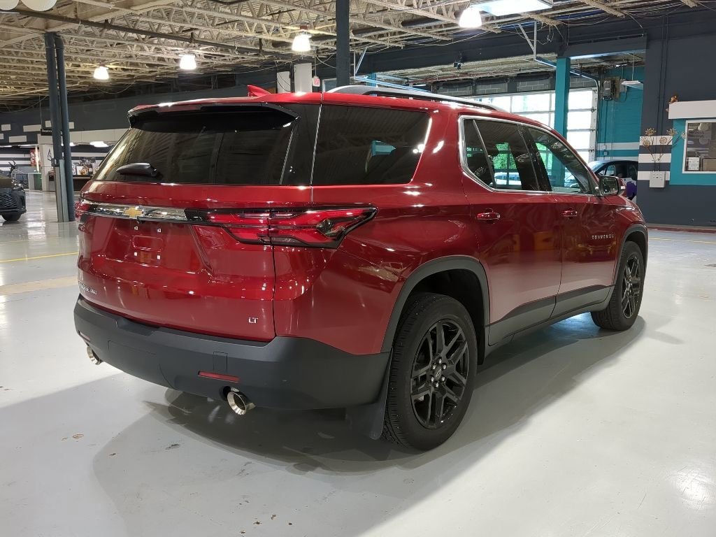 Used 2023 Chevrolet Traverse LT AWD/4WD image 8