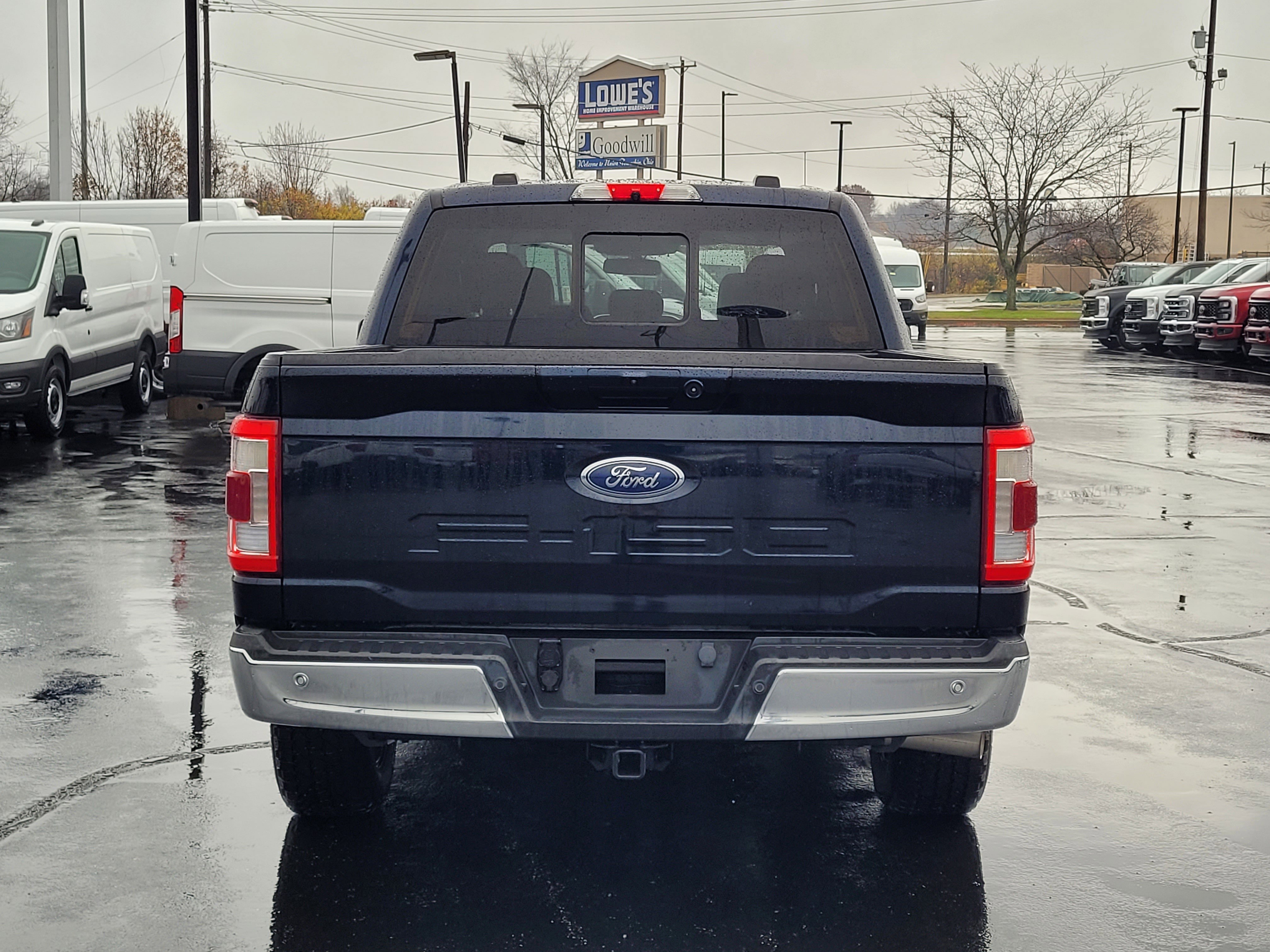 Used 2021 Ford F150 Lariat w/ Trailer Tow Package image 5