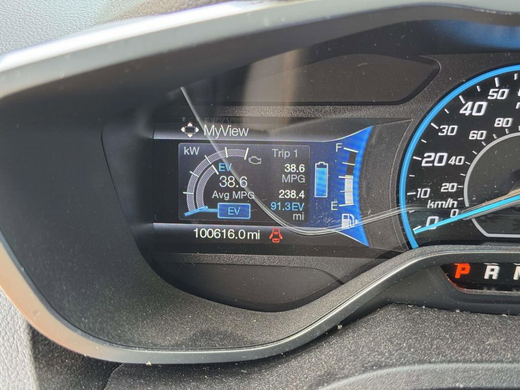 Used 2017 Ford C-MAX Titanium w/ Equipment Group 301A image 12