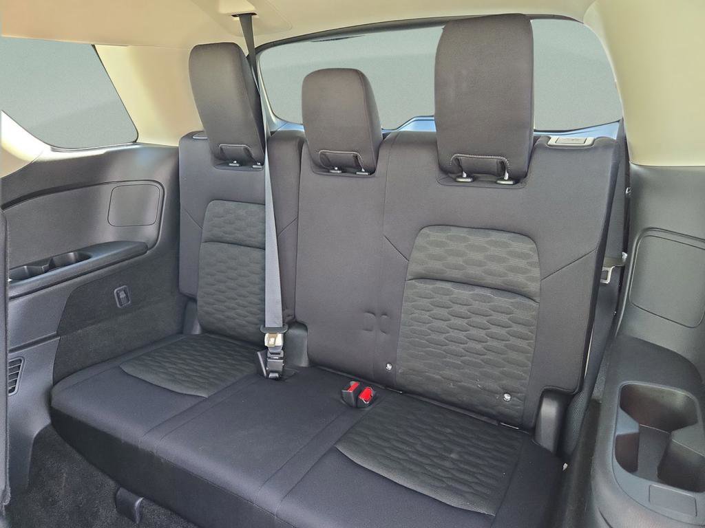 Used 2024 Nissan Pathfinder SV FWD image 27