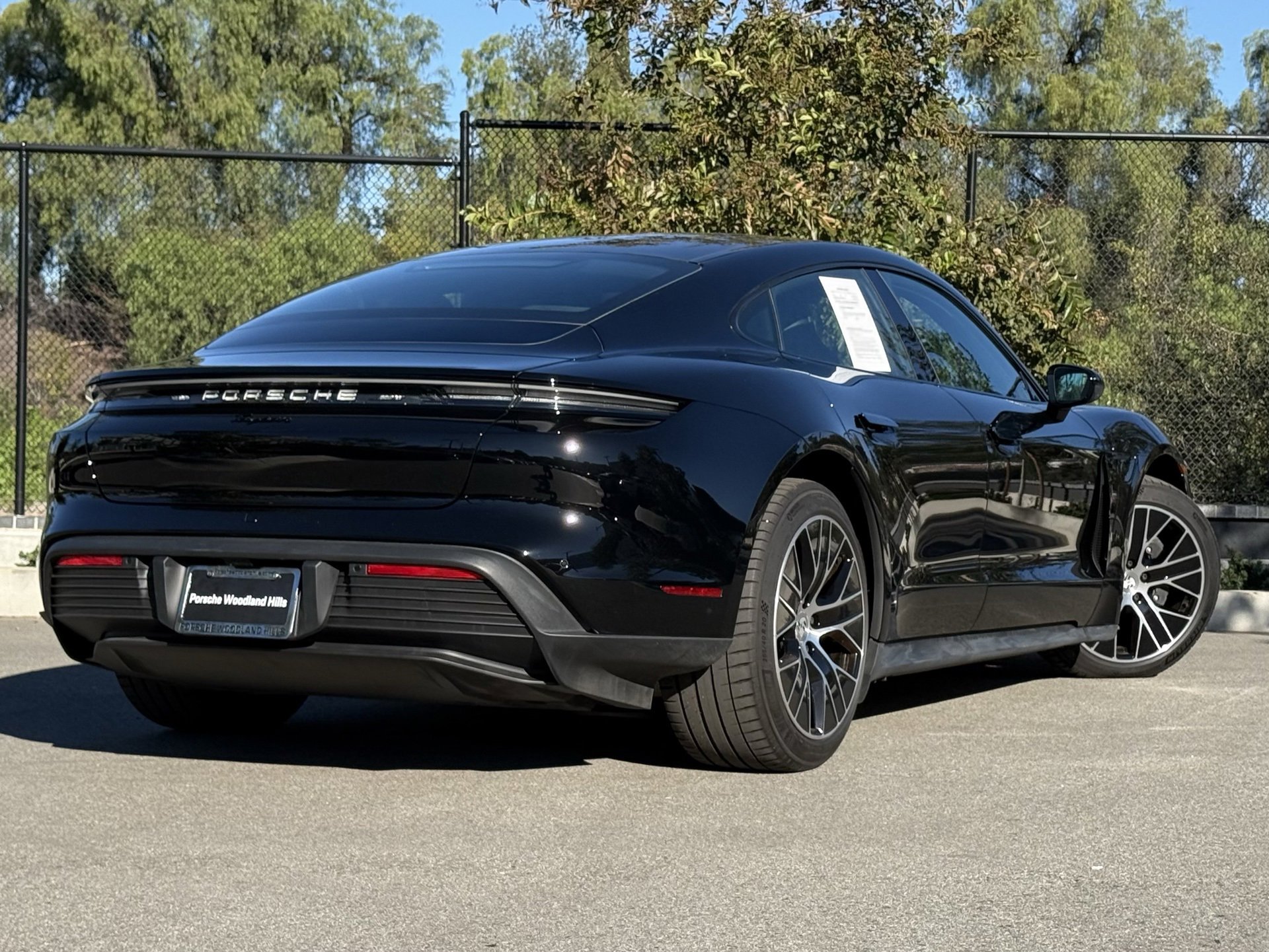 Used 2025 Porsche Taycan image 7