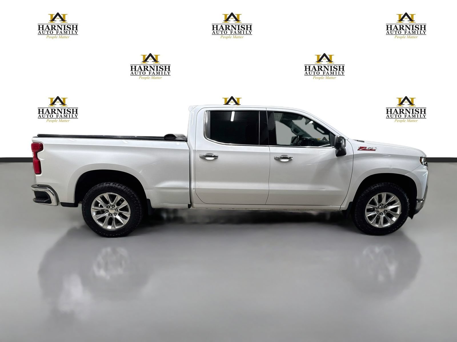 Used 2022 Chevrolet Silverado 1500 LTZ AWD/4WD image 5