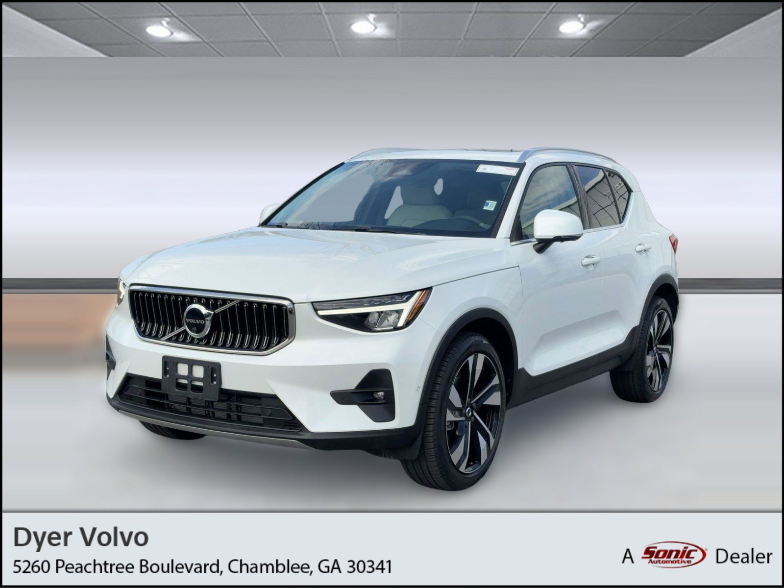 Used 2023 Volvo XC40 B5 Plus w/ Protection Package Premier image 1