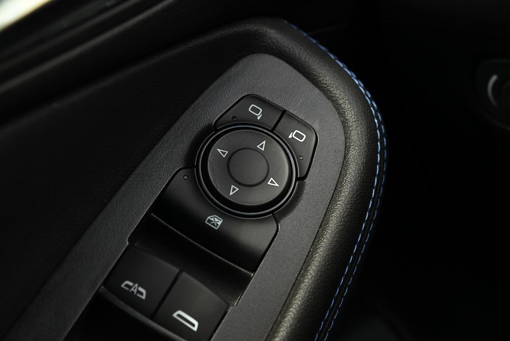 Used 2025 Buick Encore GX Sport Touring w/ Experience Buick Package FWD image 37