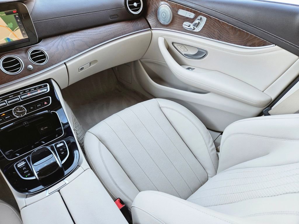 Used 2017 Mercedes-Benz E 300 4MATIC image 15