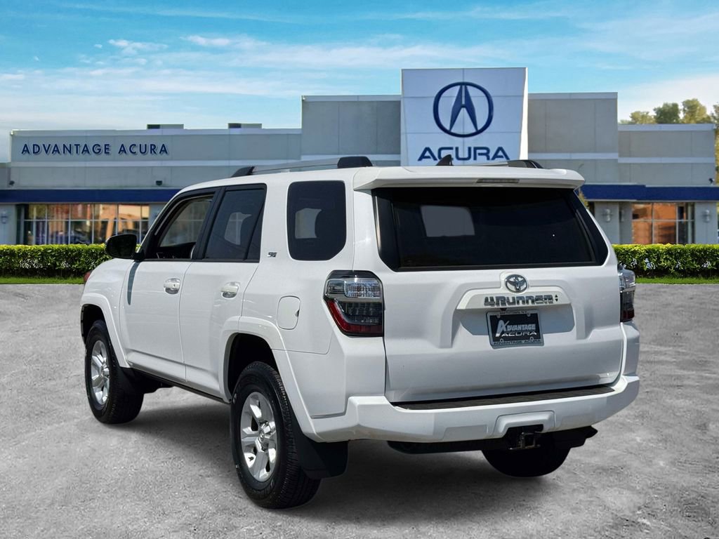Used 2023 Toyota 4Runner SR5 Premium w/ Moonroof Package AWD/4WD image 6