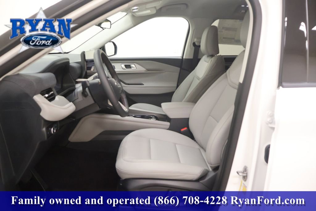 New 2026 Ford Explorer Active w/ Active Comfort Package image 9