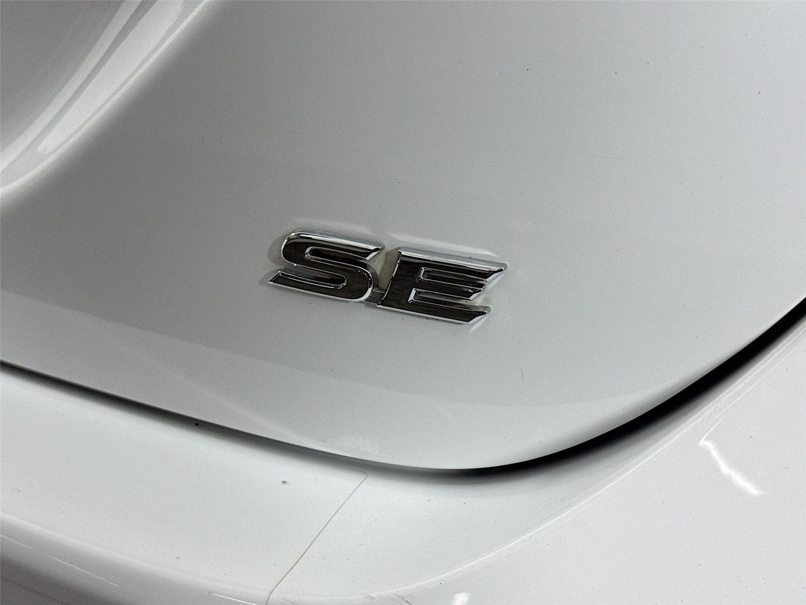Certified 2023 Toyota Camry SE FWD image 13