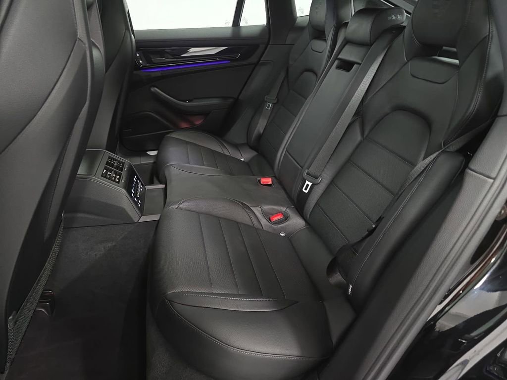 Certified 2024 Porsche Panamera 4 AWD/4WD image 26